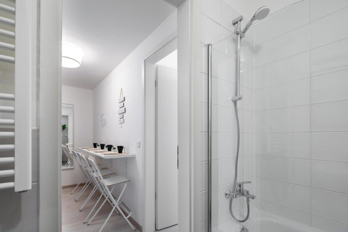 Modern Apt In Authentic Central Area Budapest Exterior foto