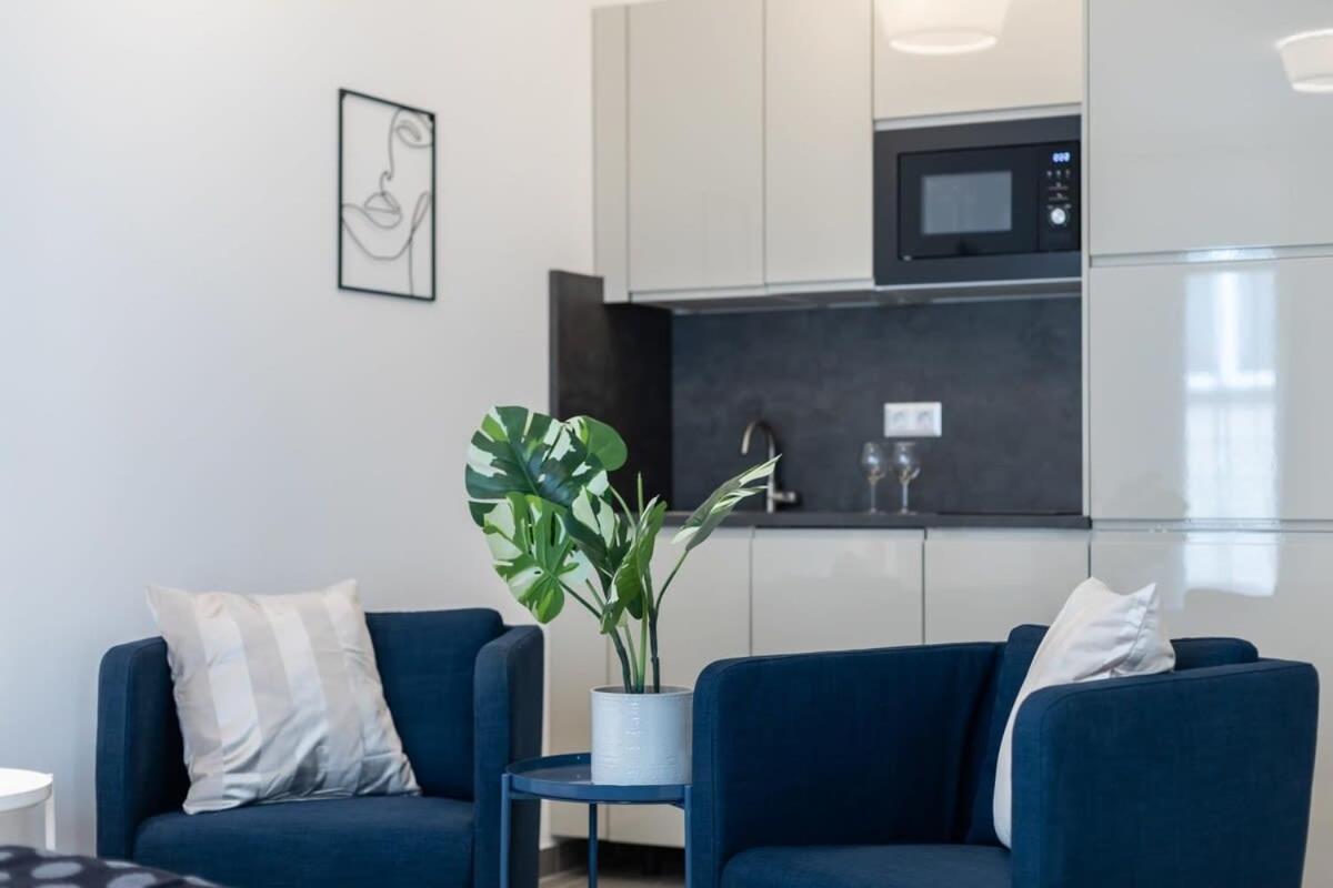 Modern Apt In Authentic Central Area Budapest Exterior foto